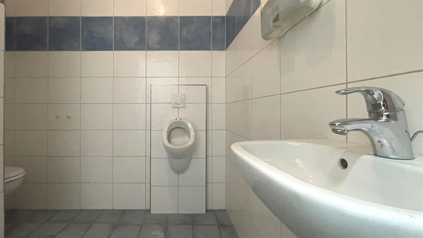 WC 2