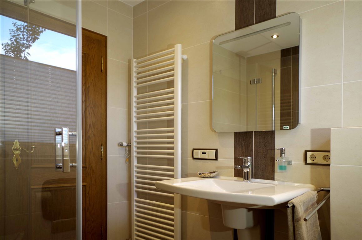 Badezimmer EG